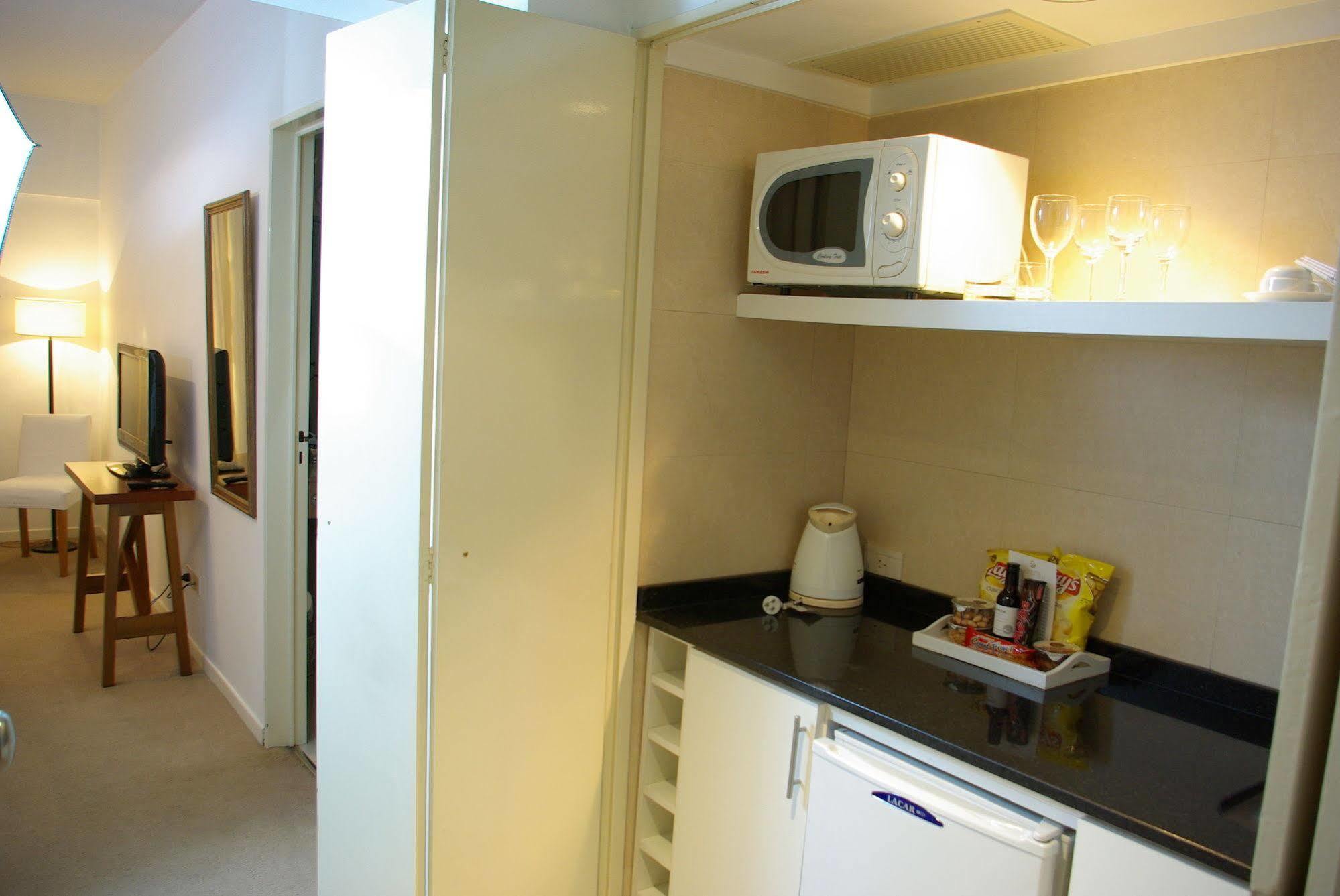 Loi Suites Arenales Buenos Aires Esterno foto